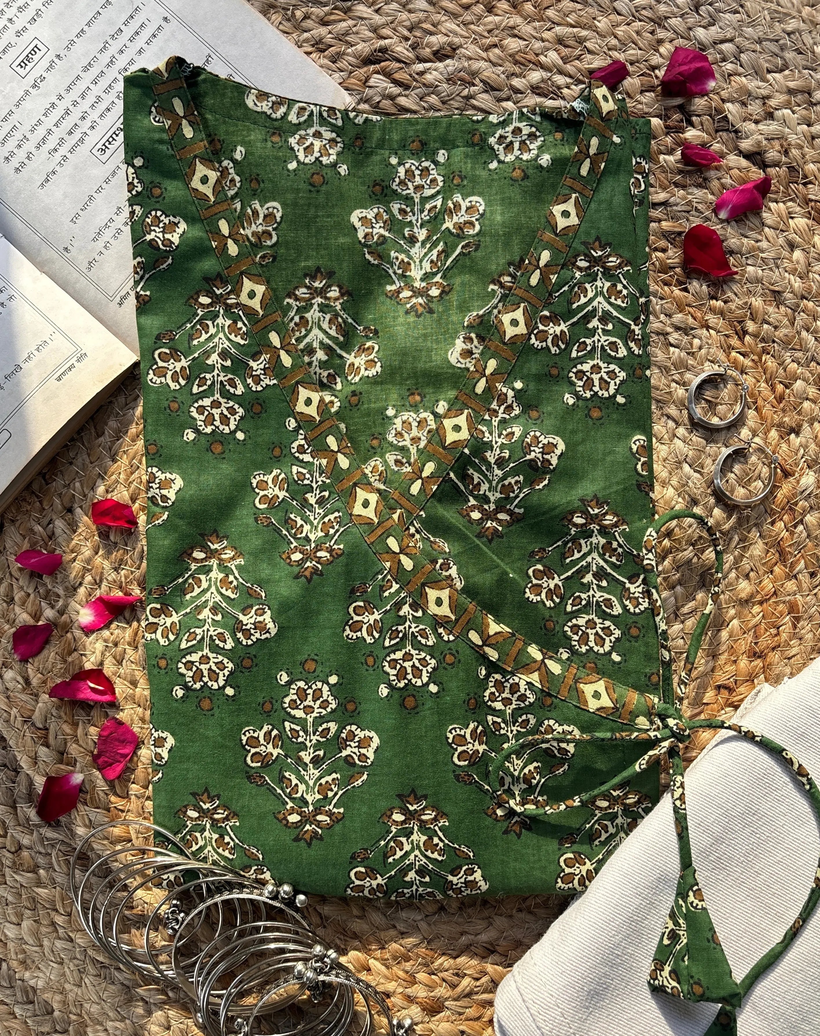Green floral wrap tie short kurti – Kalyanja.